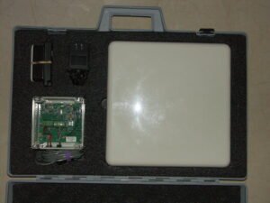 images Includes 800-0231-33/PJ9 Serial Reader, AC Power Supply, 3 Tags, carrying case