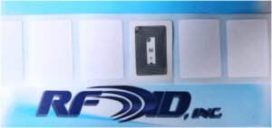 images Model HF-1503-3522LB-SLIX2 RFID Label, 35mm x 22mm inlay on 42x30mm label, 2528 bits NXP ICODE SLIX2 ISO 15693 memory chip