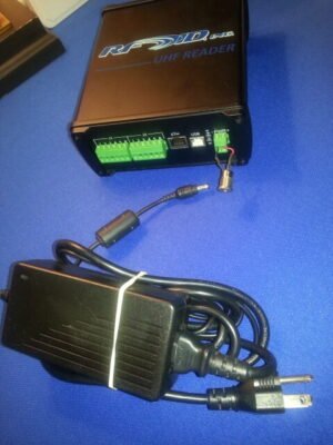 images Model CAB-PJ, mates quick connector with PS24WCD-UHF power supply & pigtail wiring to mate to Model S4 Reader screw terminals